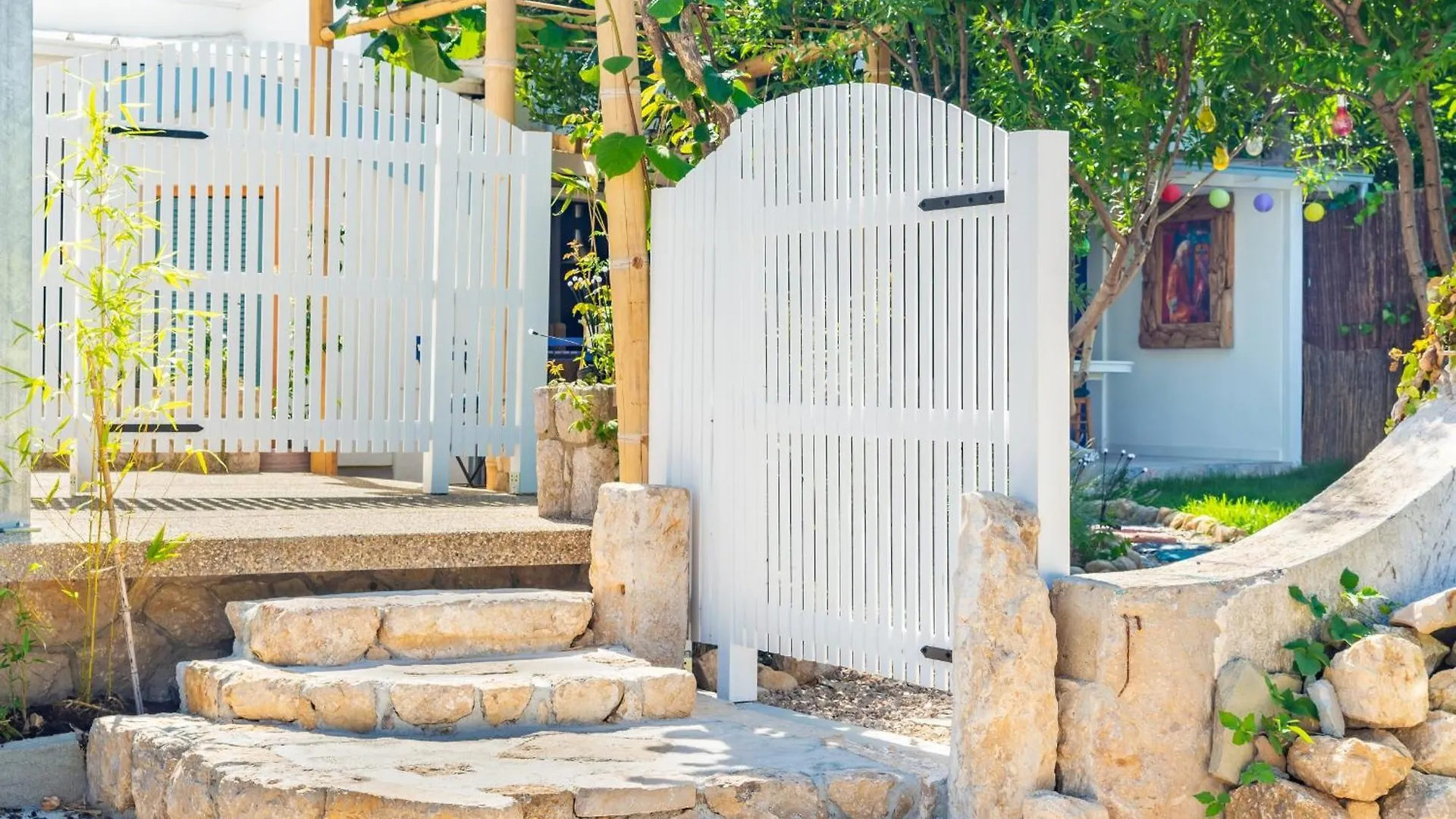 Apartments Dreamland Baska  0*, Baska (Krk) Croatia